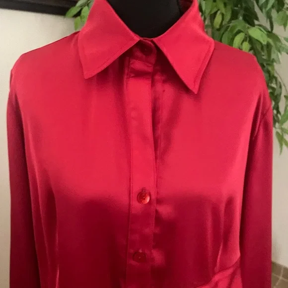 Finley | Long Sleeve Button Down Tiered Ruffle Satin-like Blouse. Size Medium - Picture 3 of 7
